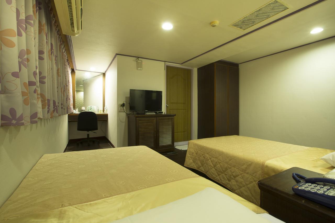 Chief Hotel تشوبي المظهر الخارجي الصورة
