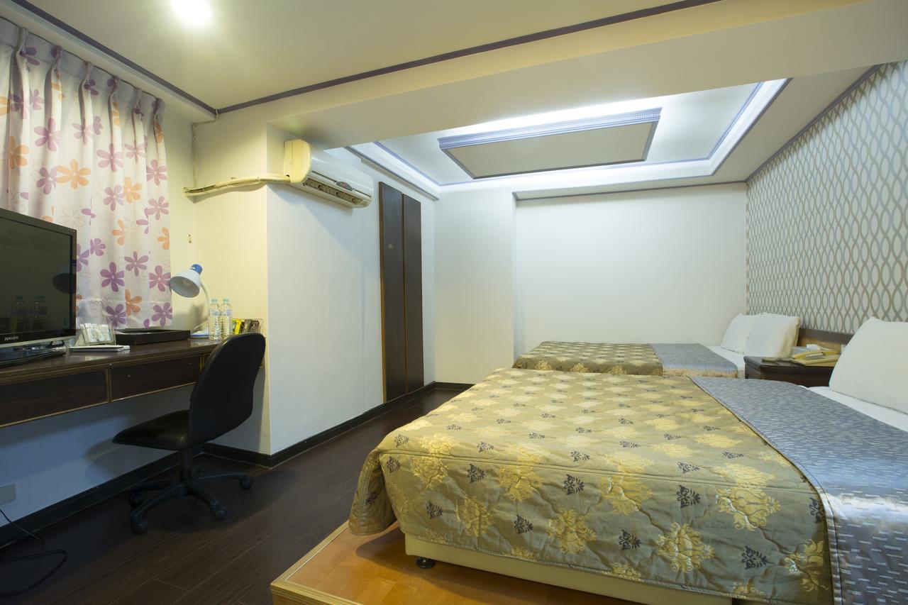 Chief Hotel تشوبي المظهر الخارجي الصورة