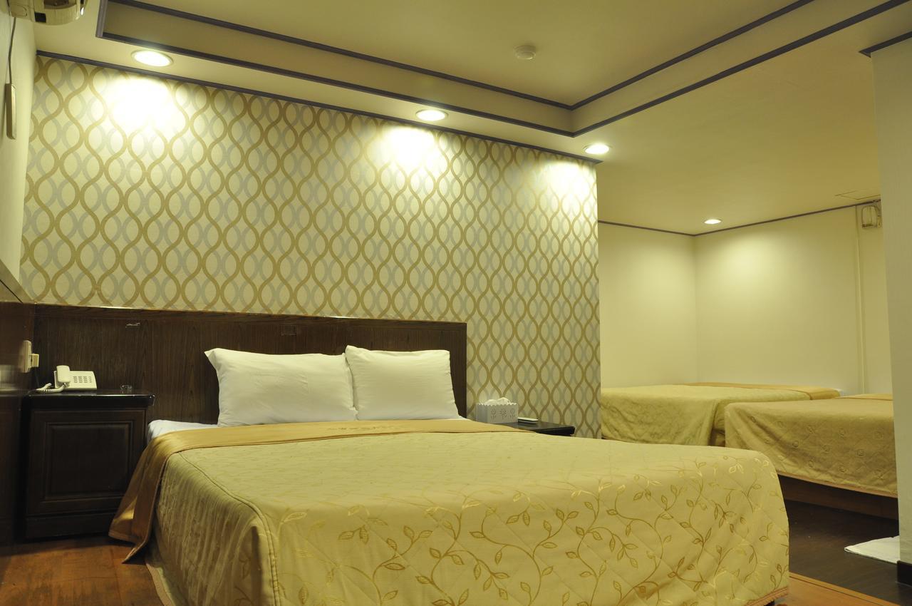 Chief Hotel تشوبي المظهر الخارجي الصورة